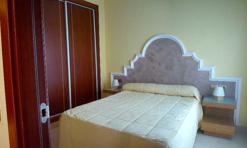 מאלגה Apartamentos Suites Oficentro מראה חיצוני תמונה