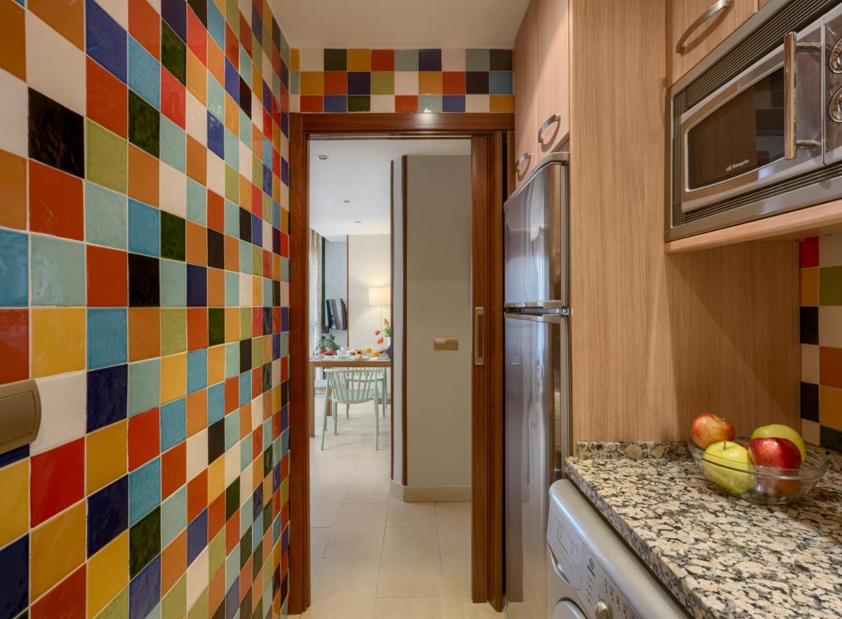 מאלגה Apartamentos Suites Oficentro מראה חיצוני תמונה