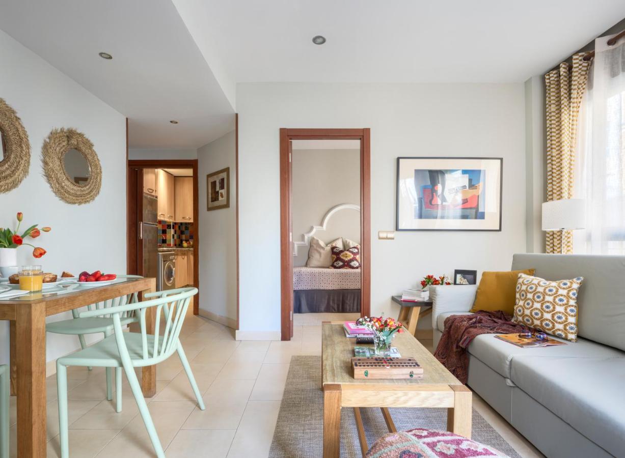 מאלגה Apartamentos Suites Oficentro מראה חיצוני תמונה