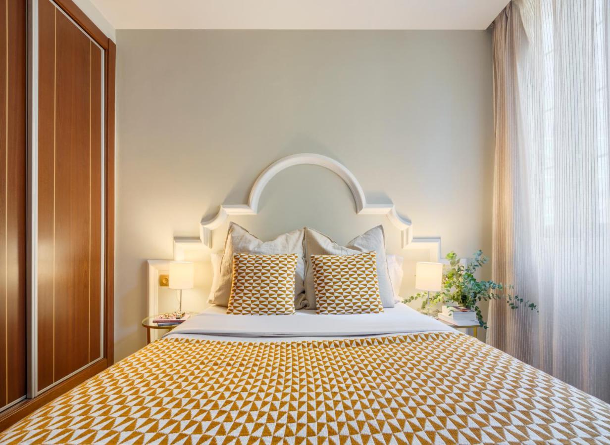 מאלגה Apartamentos Suites Oficentro מראה חיצוני תמונה